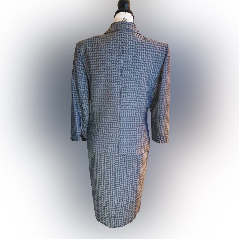 Le Suit Petite 2-pc. Knee Length Skirt Suit Gray Houndstooth Size 8P NWT - Picture 2 of 10